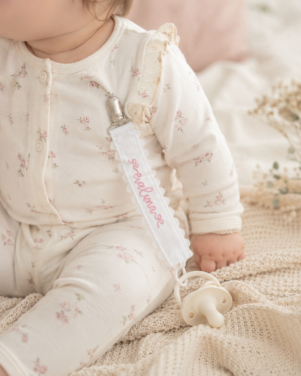 Scalloped Name Pacifier Clip