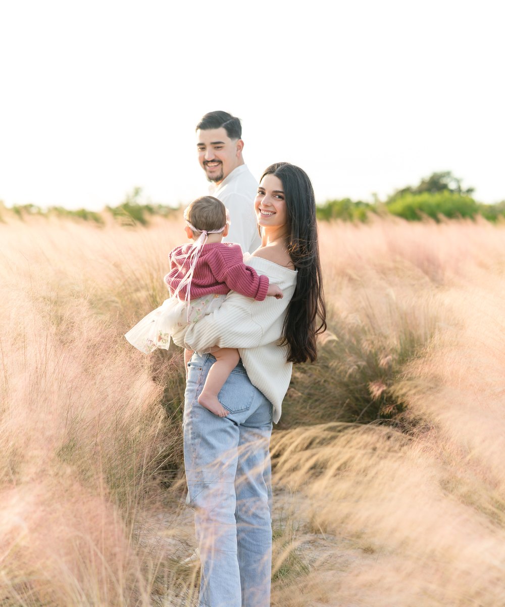 Amanda and family, founders of Luna & Threads